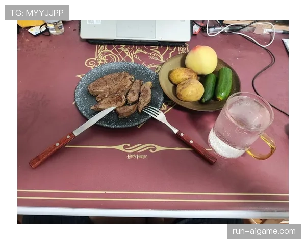 菲尔普斯这日常到底有多魔幻？泳池边一边煎烤牛排一边数金子吧！